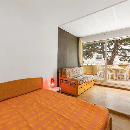 1 Bedroom Apartment For 5 Διαμέρισμα *