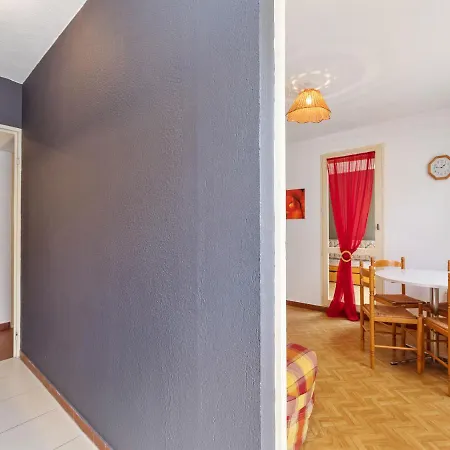 Διαμέρισμα 1 Bedroom Apartment For 5