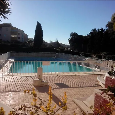 Διαμέρισμα 1 Bedroom Apartment For 5