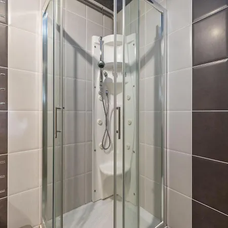 Διαμέρισμα 1 Bedroom Apartment For 5